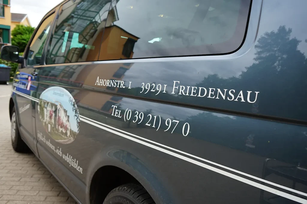 aww-seniorencampus-friedensau-seniorenheim-autos-12