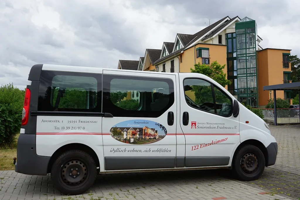 aww-seniorencampus-friedensau-seniorenheim-autos-19