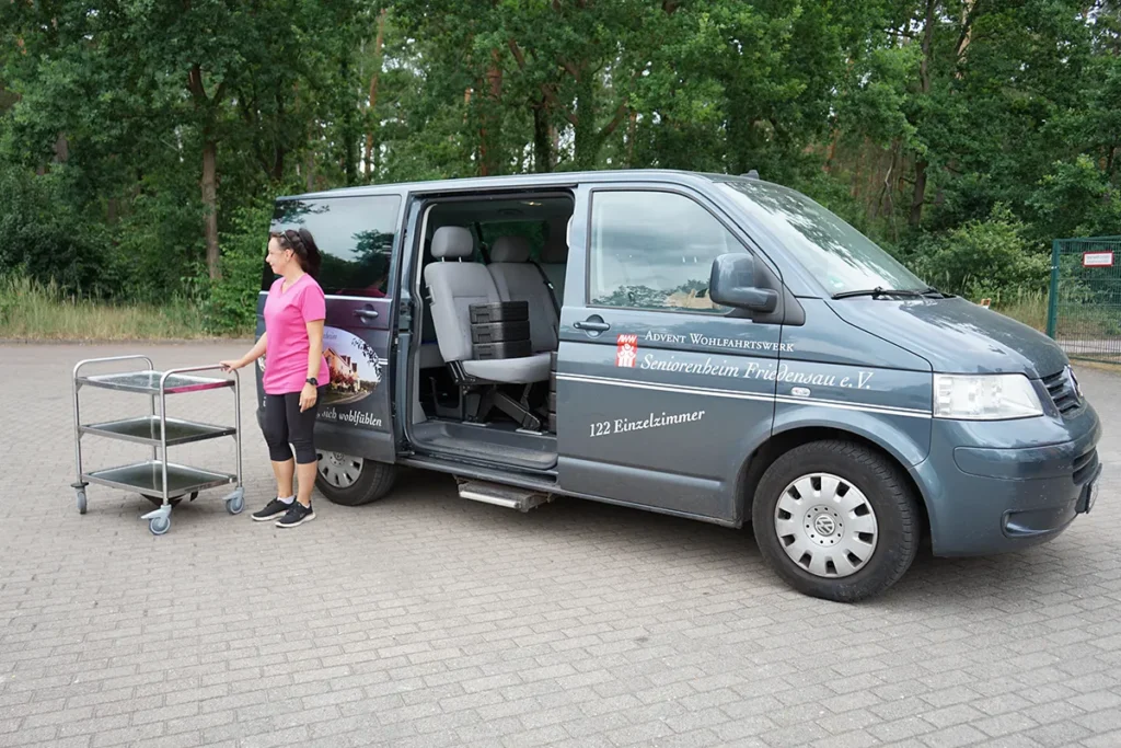 aww-seniorencampus-friedensau-seniorenheim-autos-5